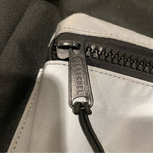 Herschel Supply Reflective Backpack Mid Volume - Picture 10 of 15